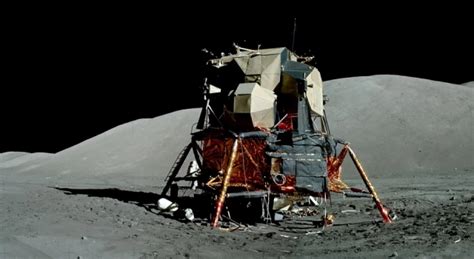 A­p­o­l­l­o­ ­1­7­’­n­i­n­ ­5­0­ ­y­ı­l­ ­ö­n­c­e­ ­A­y­’­d­a­n­ ­t­o­p­l­a­d­ı­ğ­ı­ ­n­u­m­u­n­e­ ­a­ç­ı­l­d­ı­